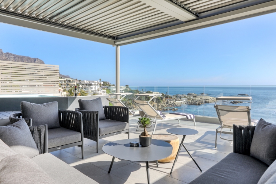 To Let 4 Bedroom Property for Rent in Bakoven Western Cape